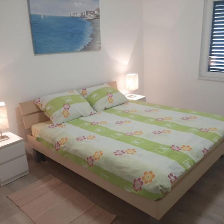 Apartman Maslina 皮萨克 外观 照片
