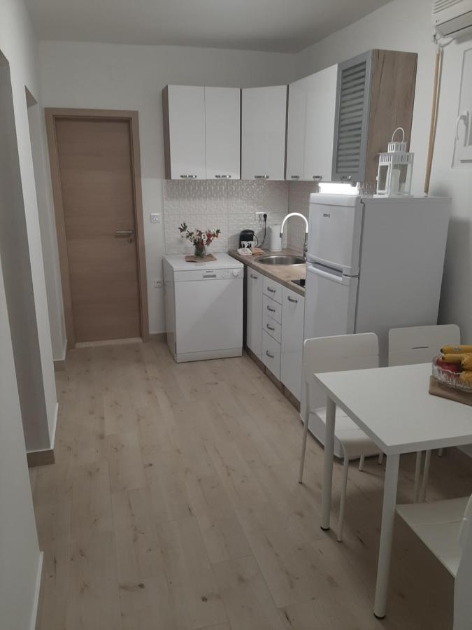 Apartman Maslina 皮萨克 外观 照片