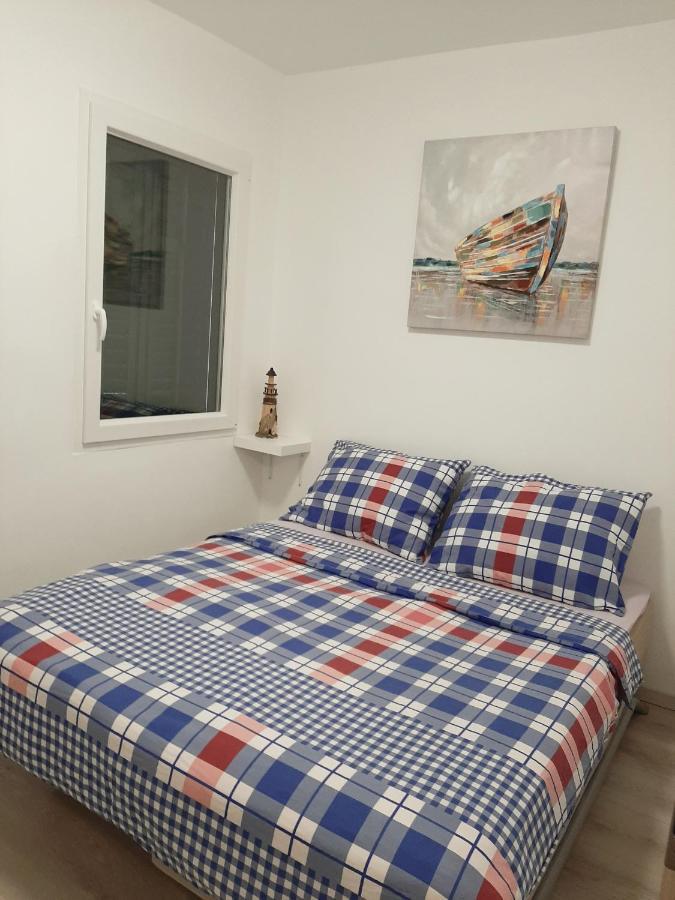 Apartman Maslina 皮萨克 外观 照片