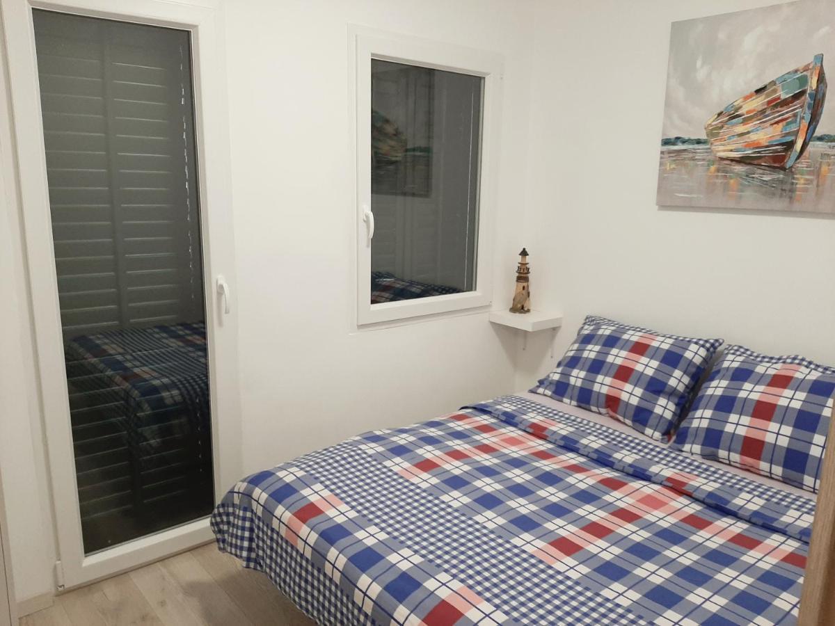 Apartman Maslina 皮萨克 外观 照片